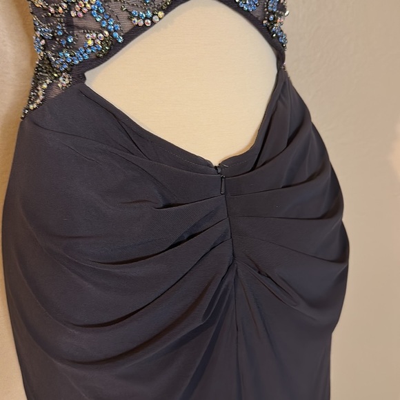 JOVANI Navy Plunging Neckline Gown with Gorgeous Rhinestone Detailing Size 2 - Picture 10 of 16